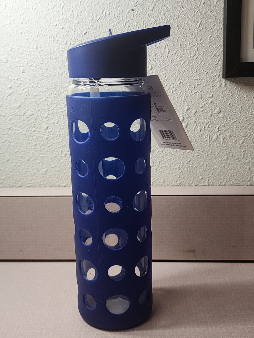 18oz Glass Water Bottle with Protective Silicone Sleeve